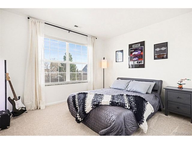 90 Falmouth St, Castle Rock, CO 80104