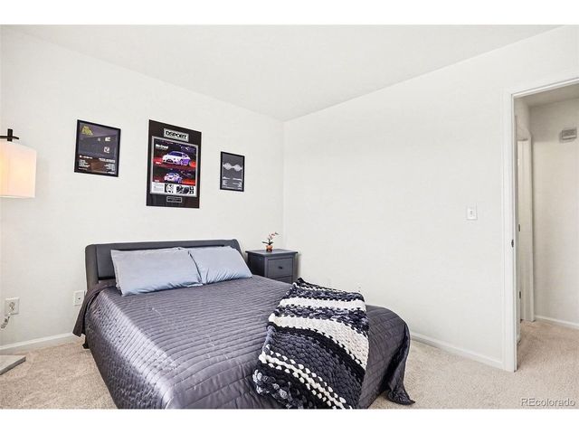 90 Falmouth St, Castle Rock, CO 80104