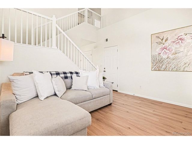 90 Falmouth St, Castle Rock, CO 80104