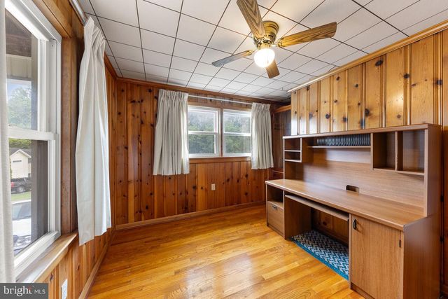 304 WATER ST, Edinburg, VA 22824