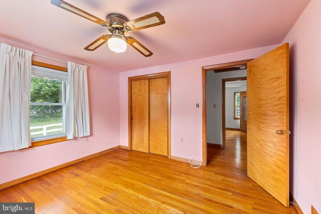 304 WATER ST, Edinburg, VA 22824
