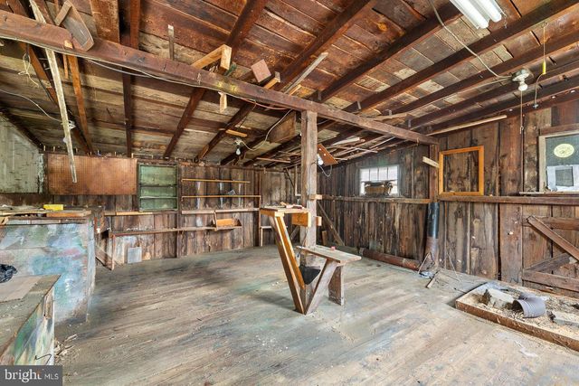 304 WATER ST, Edinburg, VA 22824