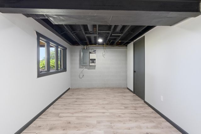 13875 Delaware Street, Crown Point, IN 46307