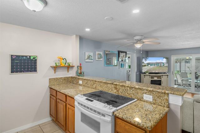 7906 WOODVINE CIRCLE, Tampa, FL 33615