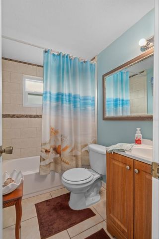 7906 WOODVINE CIRCLE, Tampa, FL 33615