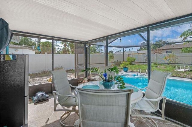 7906 WOODVINE CIRCLE, Tampa, FL 33615