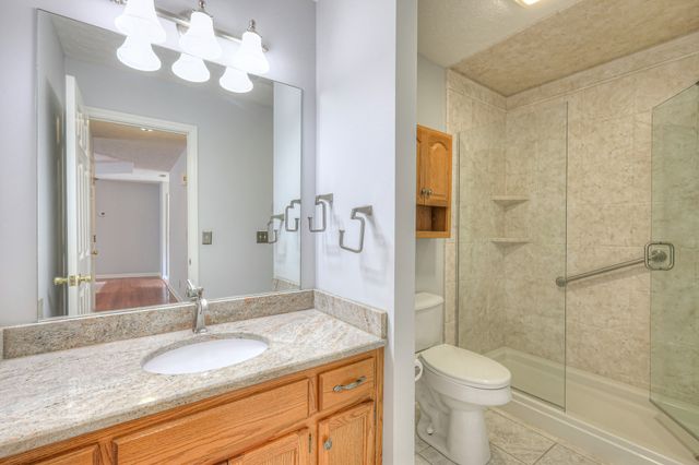 522 N Greenhill Rd, Mount Juliet, TN 37122