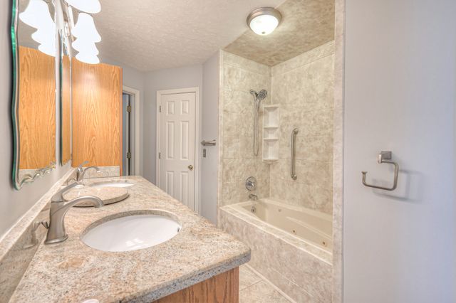 522 N Greenhill Rd, Mount Juliet, TN 37122