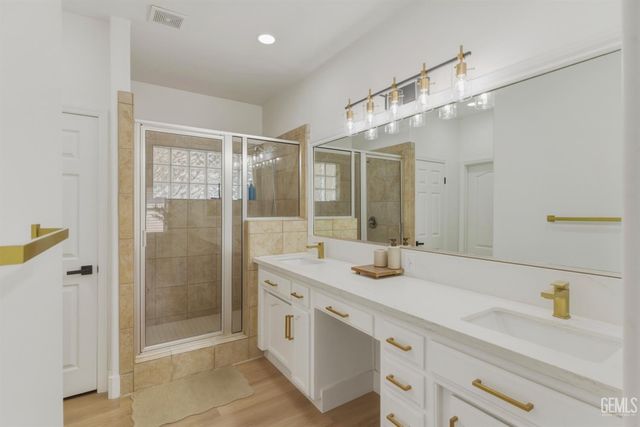 11412 Summit Point Court, Bakersfield, CA 93312