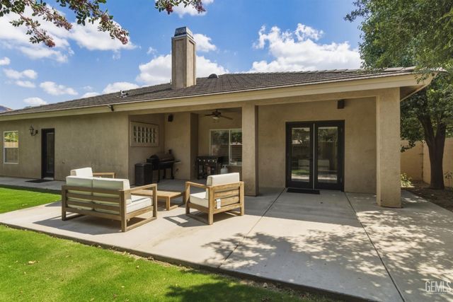 11412 Summit Point Court, Bakersfield, CA 93312