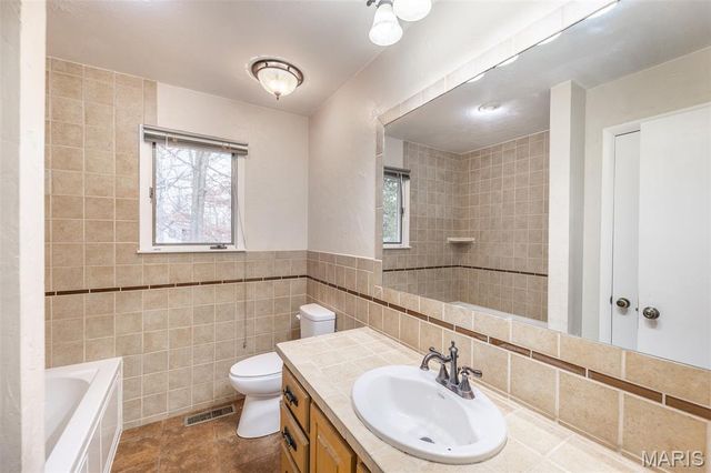 2305 Lee St, Poplar Bluff, MO 63901