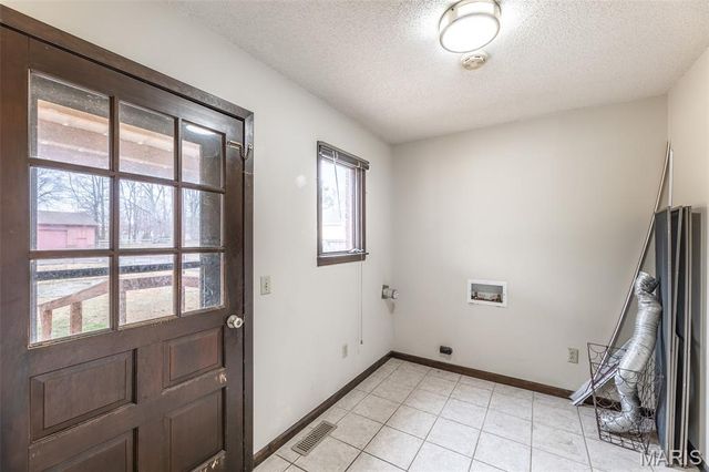 2305 Lee St, Poplar Bluff, MO 63901