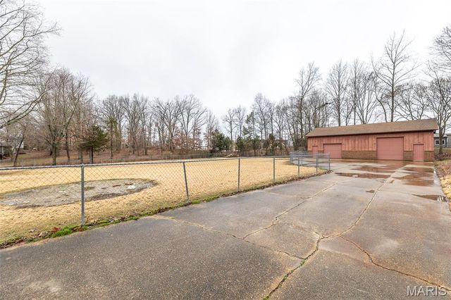 2305 Lee St, Poplar Bluff, MO 63901