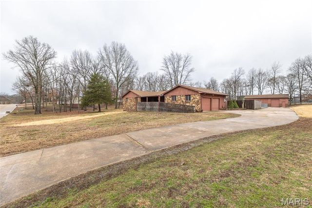 2305 Lee St, Poplar Bluff, MO 63901