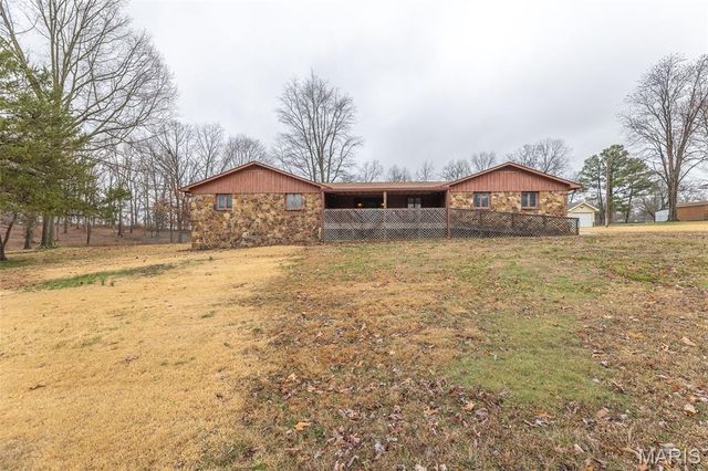 2305 Lee St, Poplar Bluff, MO 63901