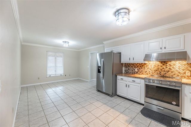 2305 Lee St, Poplar Bluff, MO 63901