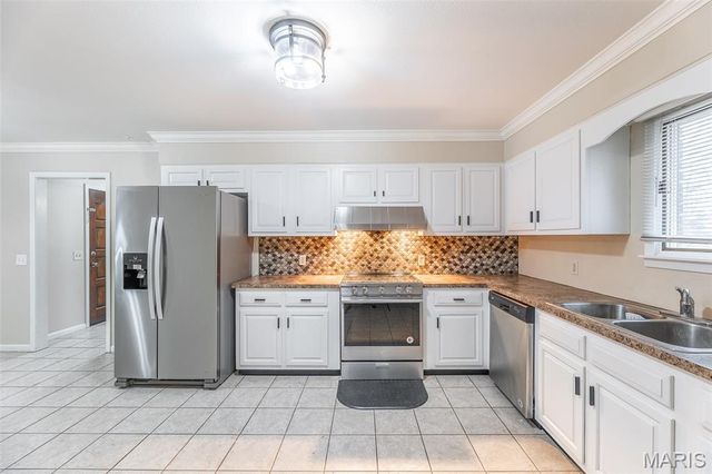 2305 Lee St, Poplar Bluff, MO 63901