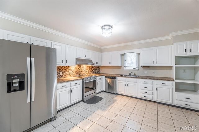 2305 Lee St, Poplar Bluff, MO 63901