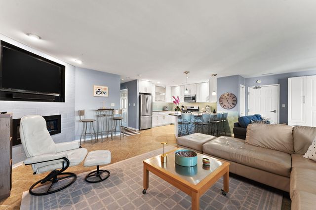 110 Lake Shore Drive B, Michigan City, IN 46360