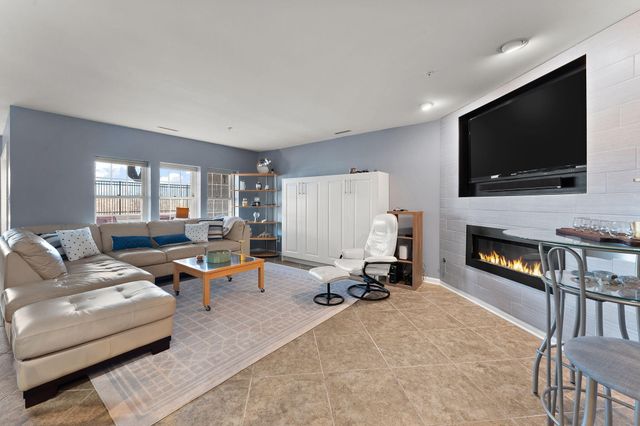 110 Lake Shore Drive B, Michigan City, IN 46360