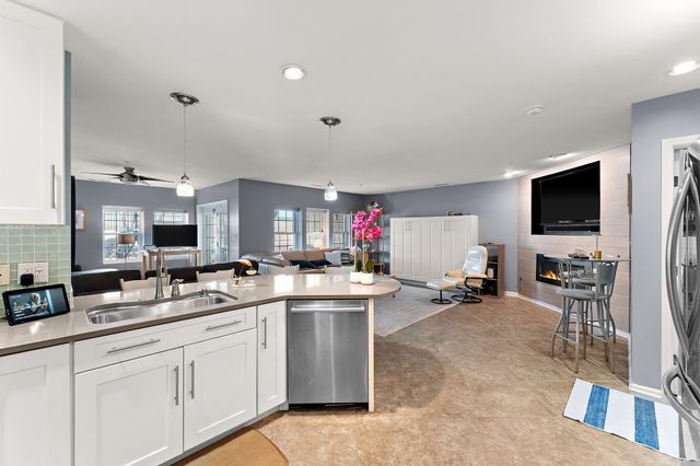 110 Lake Shore Drive B, Michigan City, IN 46360