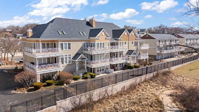 110 Lake Shore Drive B, Michigan City, IN 46360