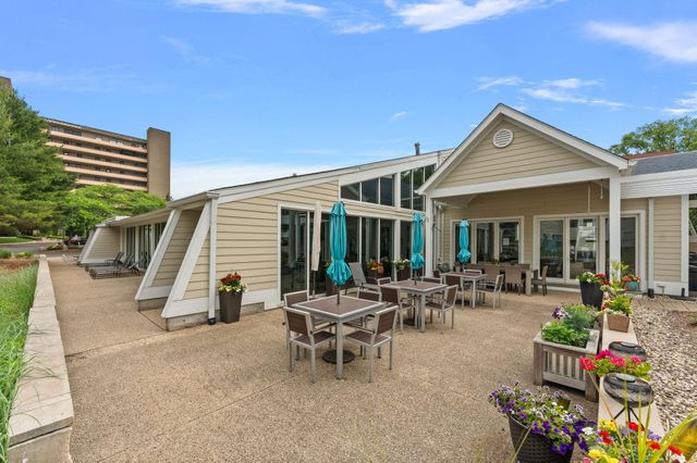 110 Lake Shore Drive B, Michigan City, IN 46360