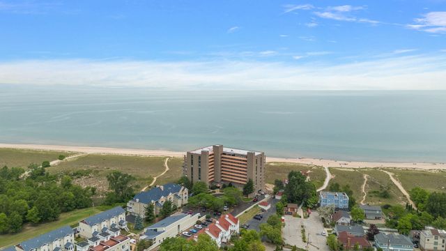 110 Lake Shore Drive B, Michigan City, IN 46360