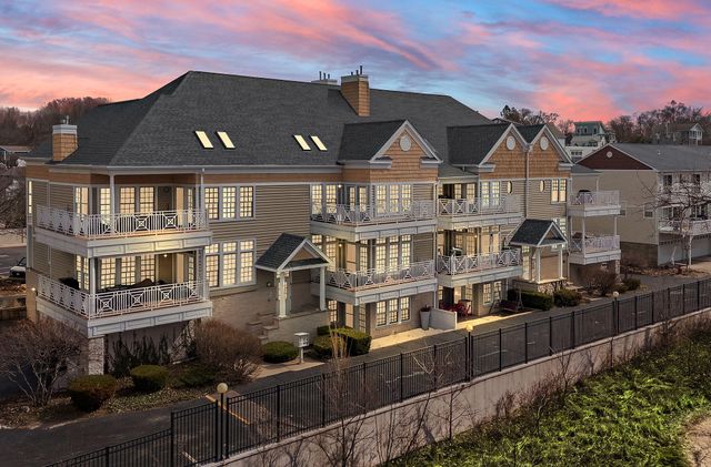 110 Lake Shore Drive B, Michigan City, IN 46360