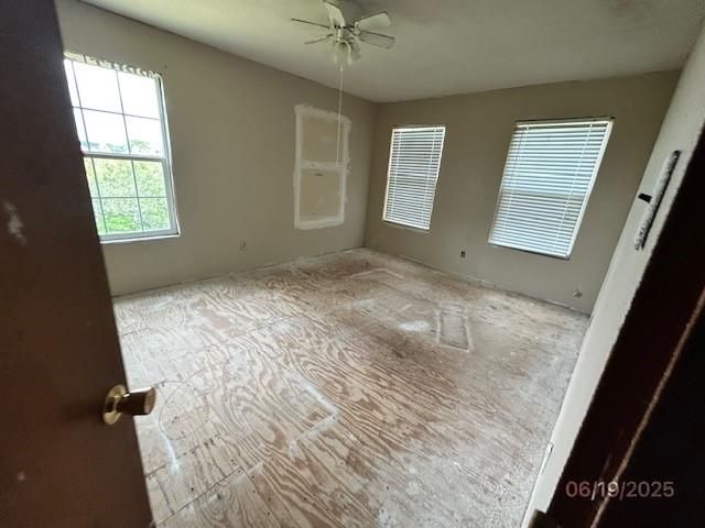 501 S 15th Street, Seadrift, TX 77983