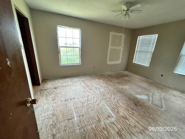 501 S 15th Street, Seadrift, TX 77983