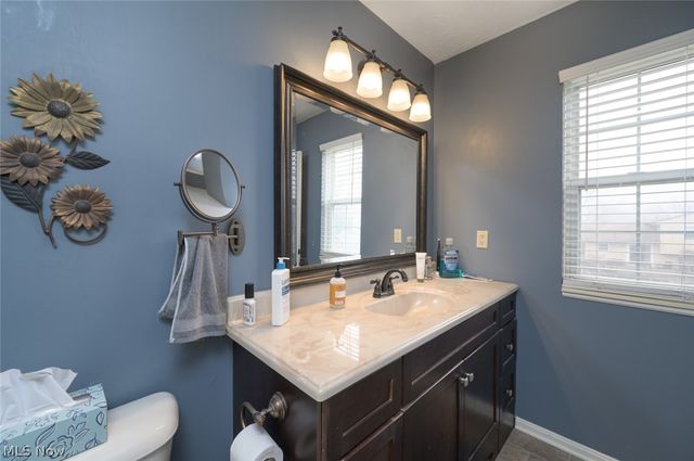 33011 Heartwood Avenue, Avon, OH 44011