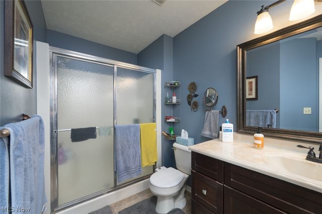 33011 Heartwood Avenue, Avon, OH 44011