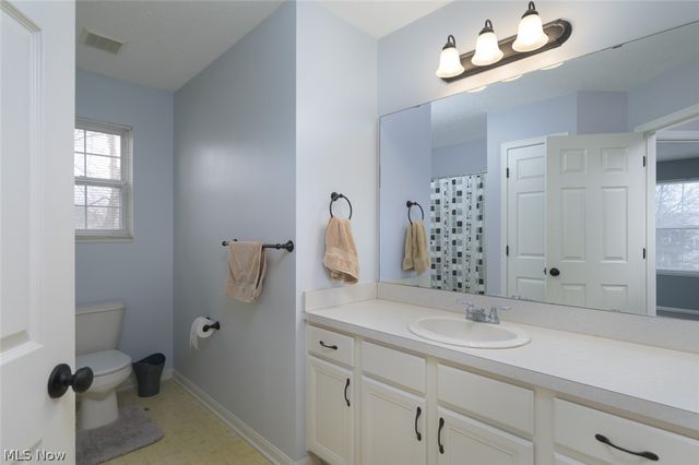 33011 Heartwood Avenue, Avon, OH 44011