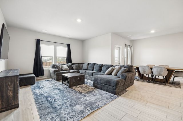 1361 Dillard Creek Drive, Fort Worth, TX 76247