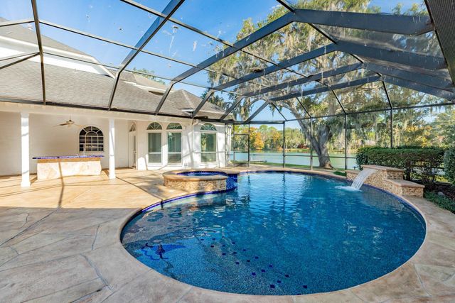 3 Bayou Road, Lake Jackson, TX 77566