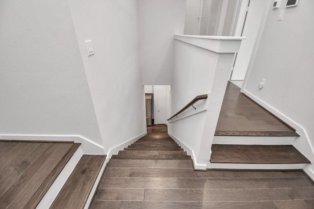 619 Thornton Oaks Lane, Houston, TX 77018