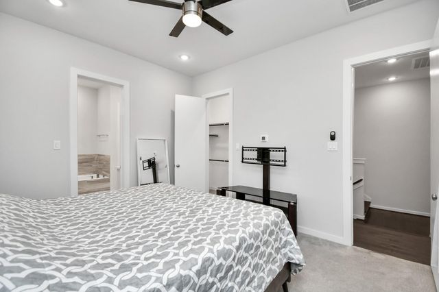 619 Thornton Oaks Lane, Houston, TX 77018