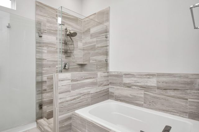 619 Thornton Oaks Lane, Houston, TX 77018