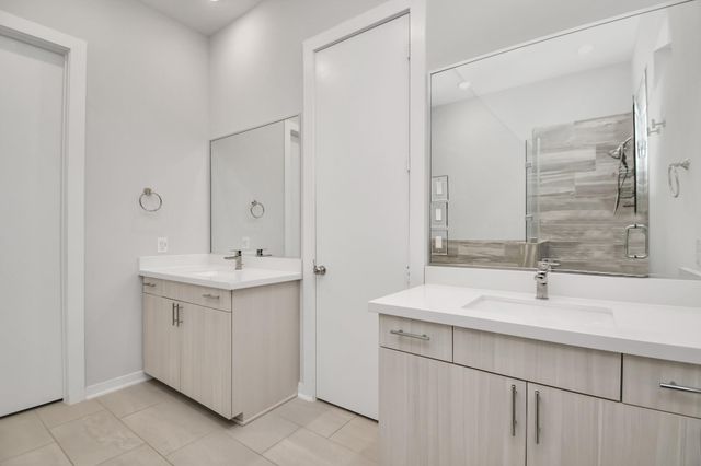 619 Thornton Oaks Lane, Houston, TX 77018