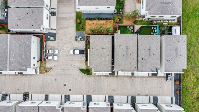 619 Thornton Oaks Lane, Houston, TX 77018