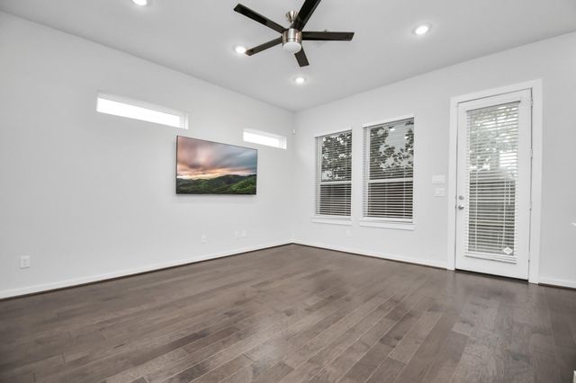 619 Thornton Oaks Lane, Houston, TX 77018