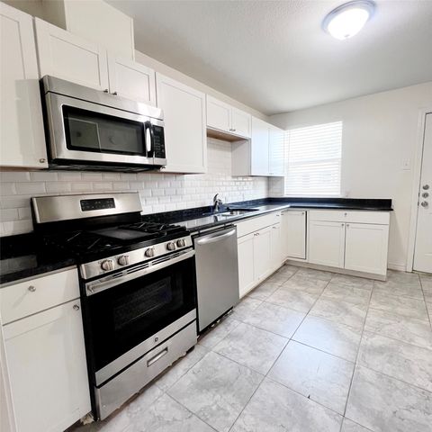 1903 Dryden Drive, Dallas, TX 75211