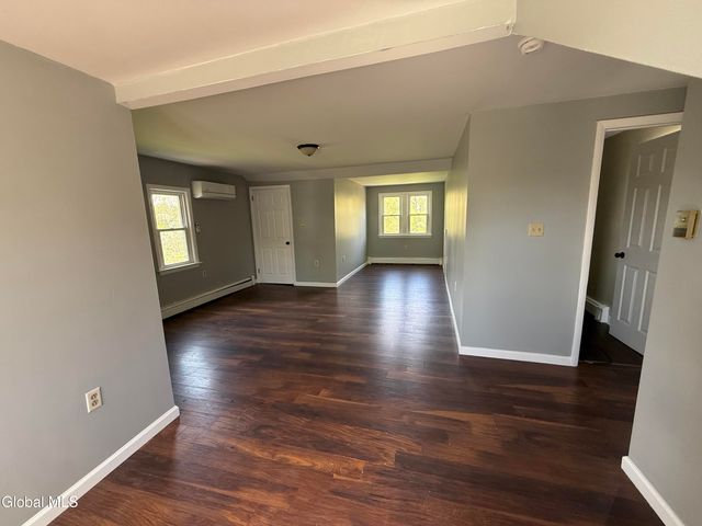 2727 Balltown Road, Niskayuna, NY 12309