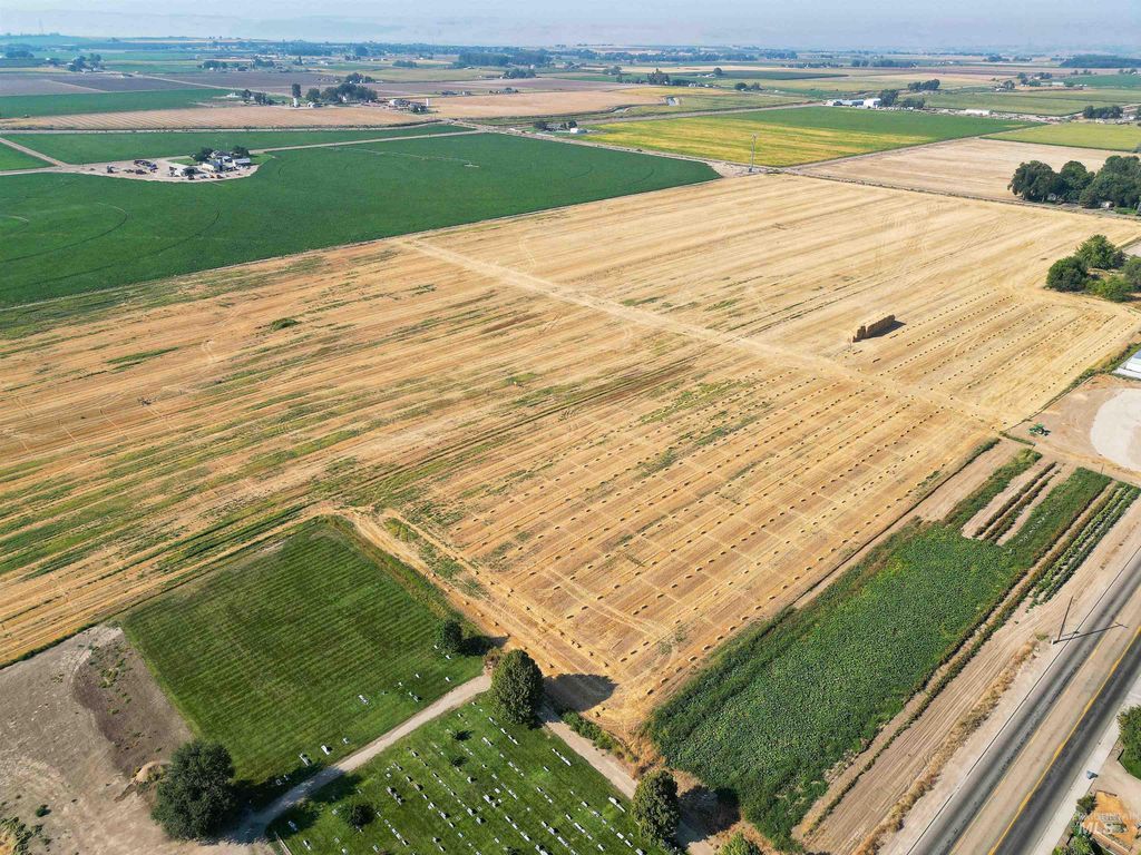 000 Simplot Blvd. - Royal Ridge Subdivision, Greenleaf, ID 83626 photo 3