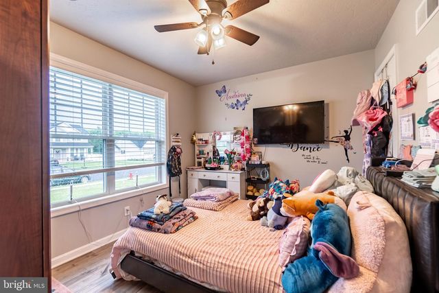 141 OXFORD BLVD, New Oxford, PA 17350