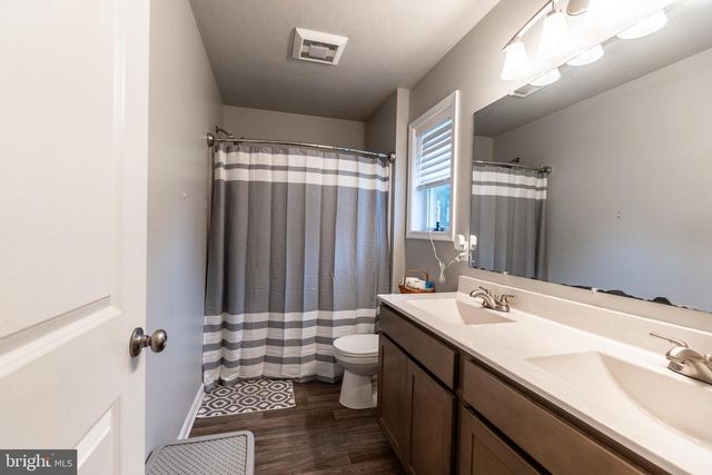 141 OXFORD BLVD, New Oxford, PA 17350