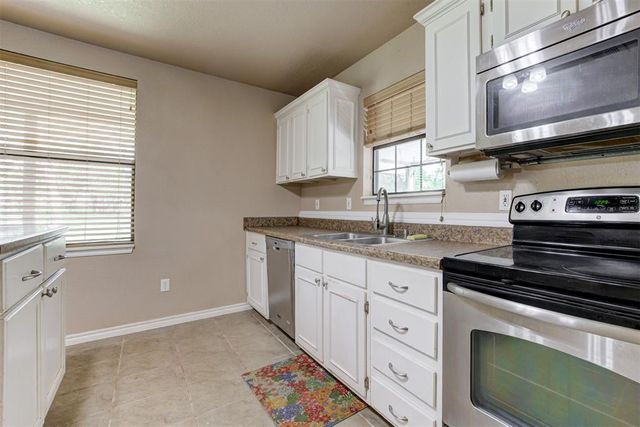 2203 NE 156th Avenue, Norman, OK 73026
