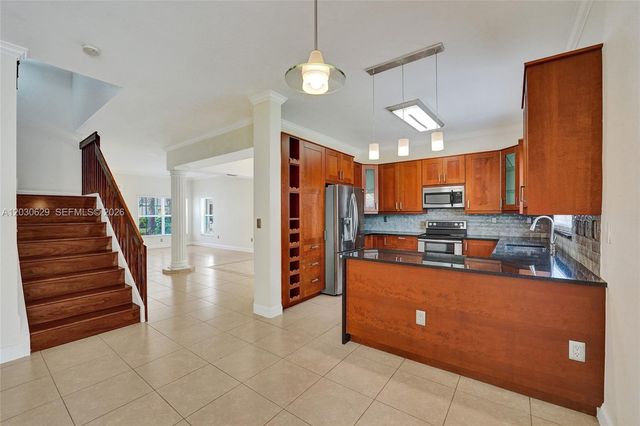 1958 NW 171st Ave, Pembroke Pines, FL 33028