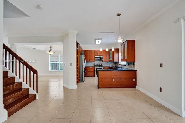 1958 NW 171st Ave, Pembroke Pines, FL 33028